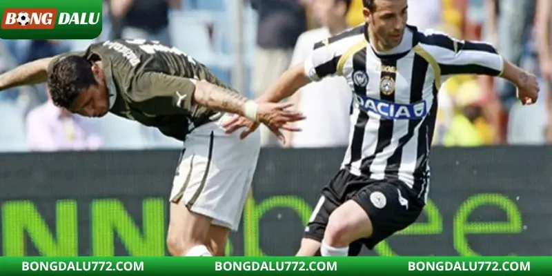 Hình ảnh chiến thuật trên sân cỏ