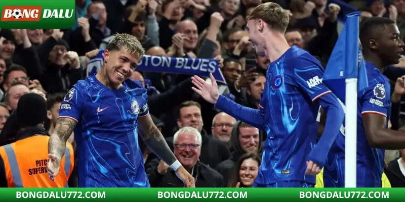 Lý giải việc Chelsea bạo chi trên TTCN và những toan tính phía sau