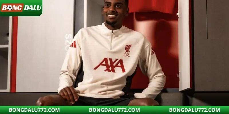 Thương vụ kỷ lục Premier League: Isak