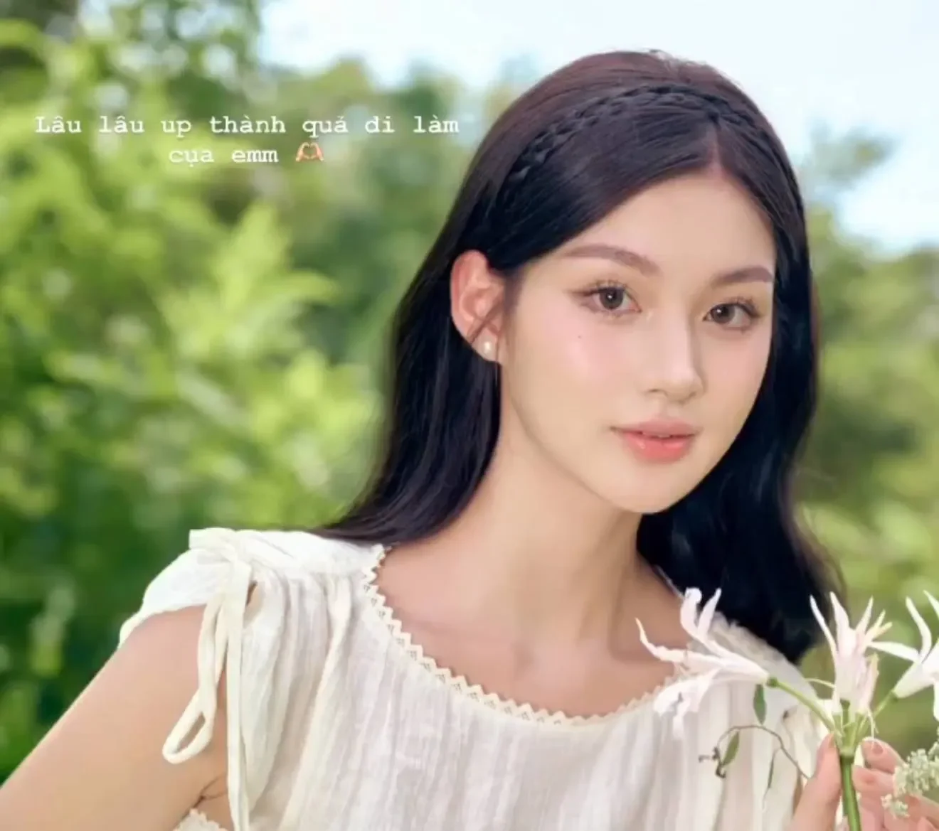 Tại sao độc giả yêu thích tác giả: Tuyết Nhi